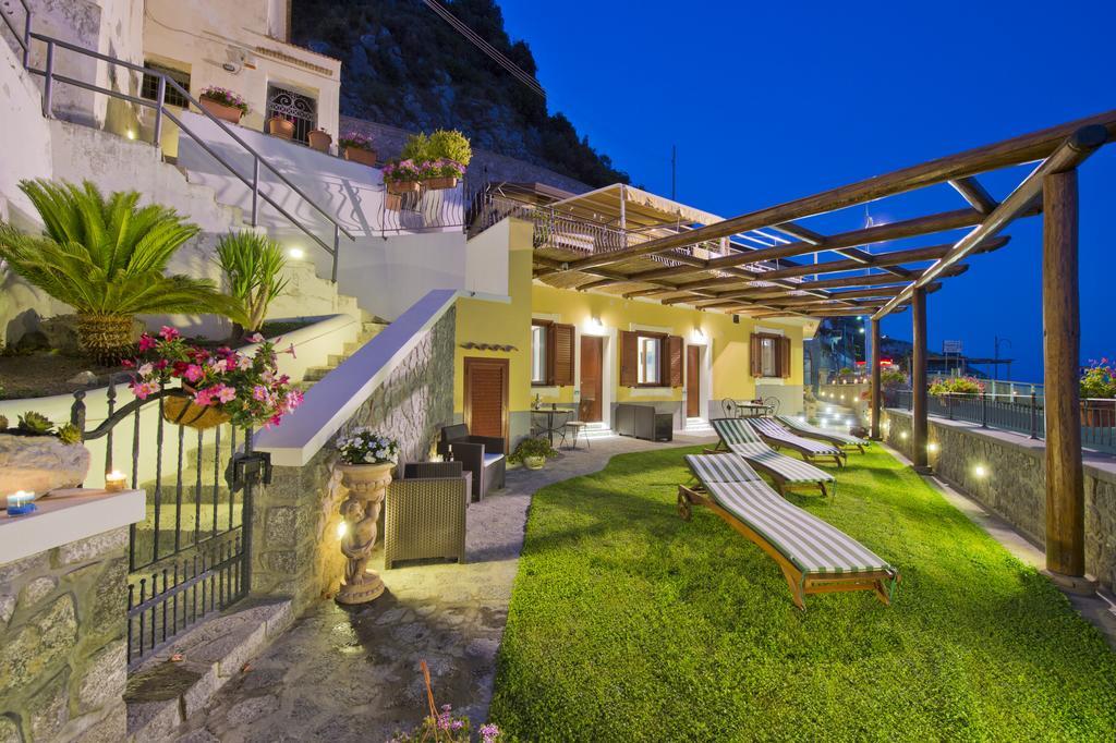 Bed and Breakfast La Mela Blu Furore Exterior foto