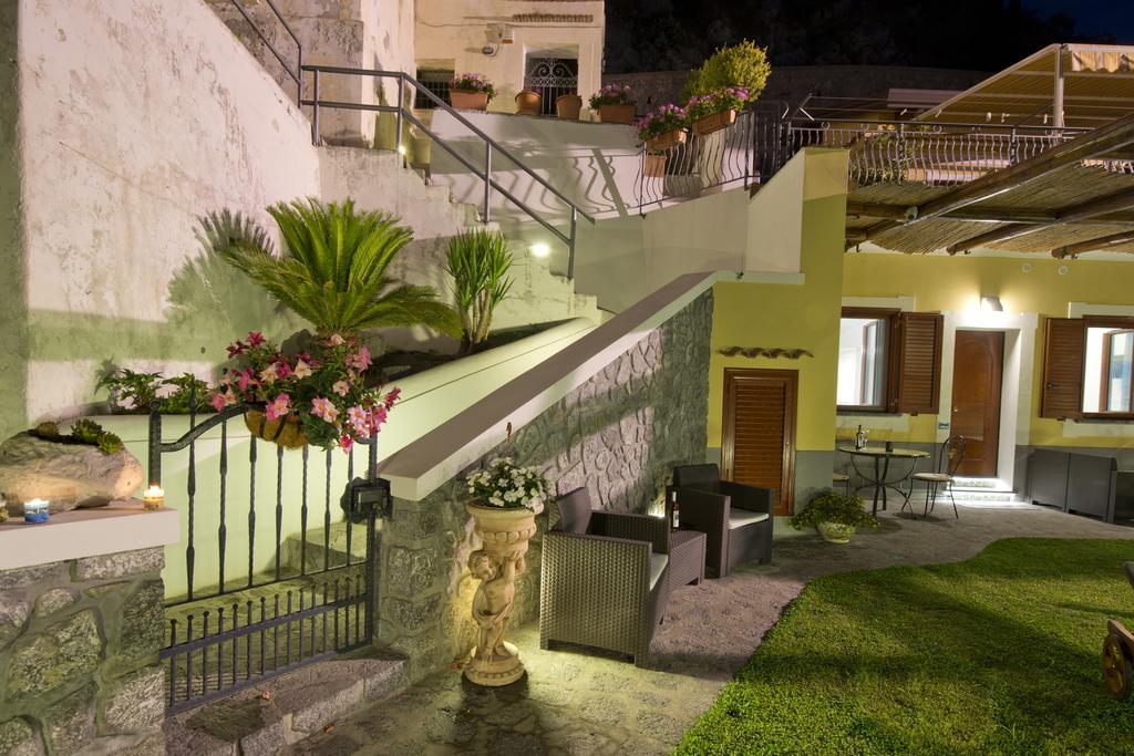 Bed and Breakfast La Mela Blu Furore Exterior foto